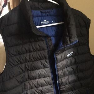 Hollister men's black vest